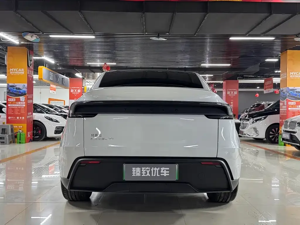 Tesla Model Y 2025 из CN, фото 7