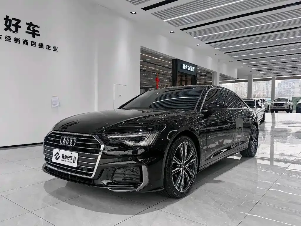 Audi A6L — фото 1