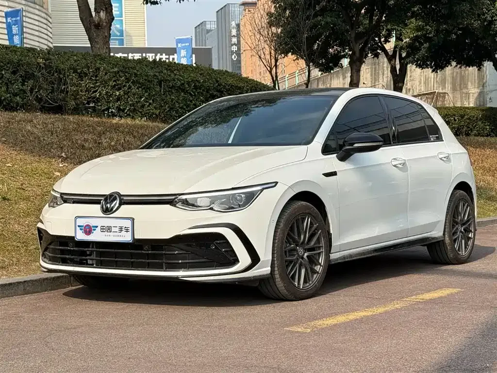 Volkswagen Golf 2022 из CN, фото 1