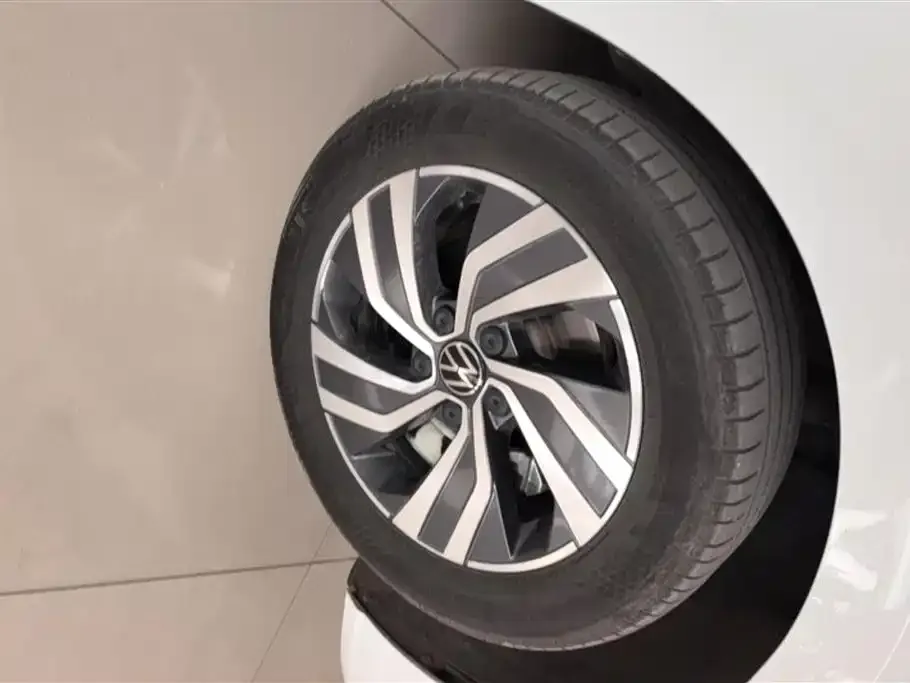 Volkswagen Bora 2024 из CN, фото 4