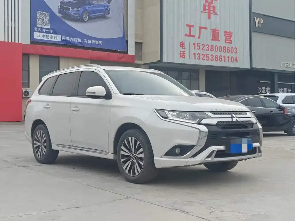 Mitsubishi Outlander 2021 из CN, фото 7