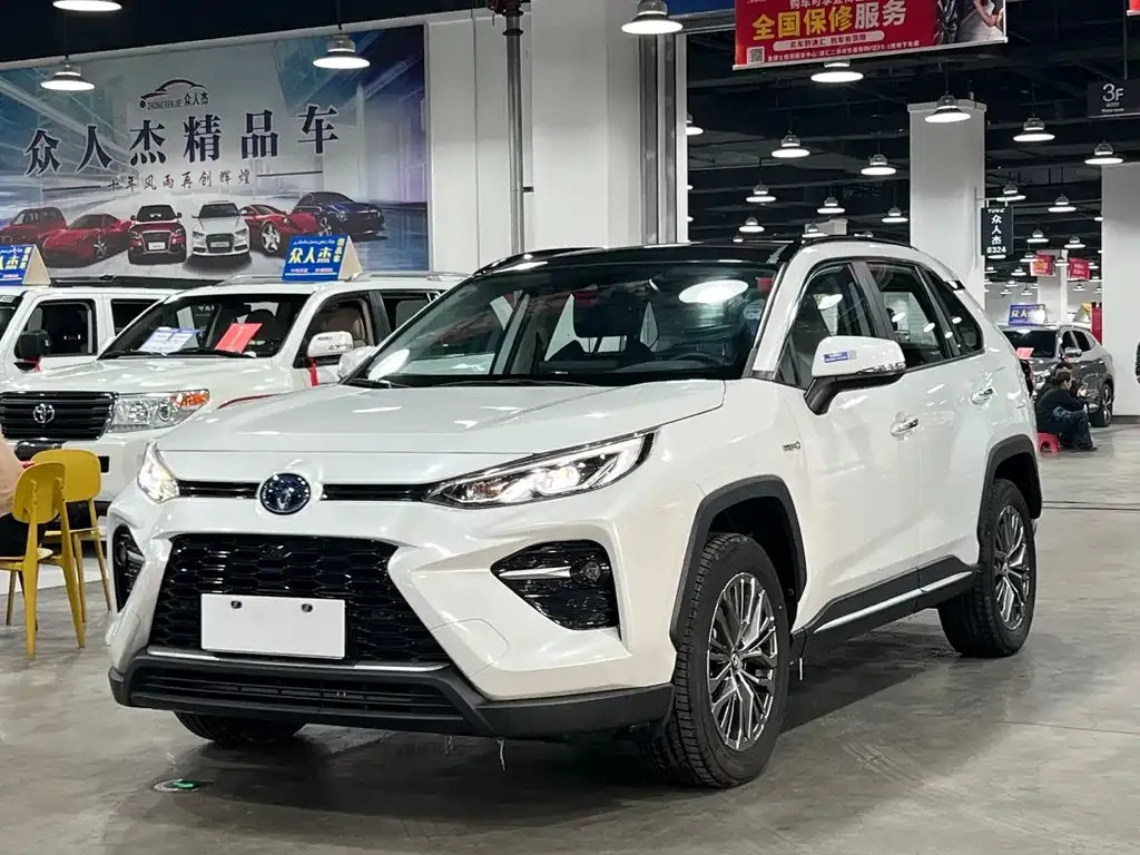 Toyota Wildlander — фото 3