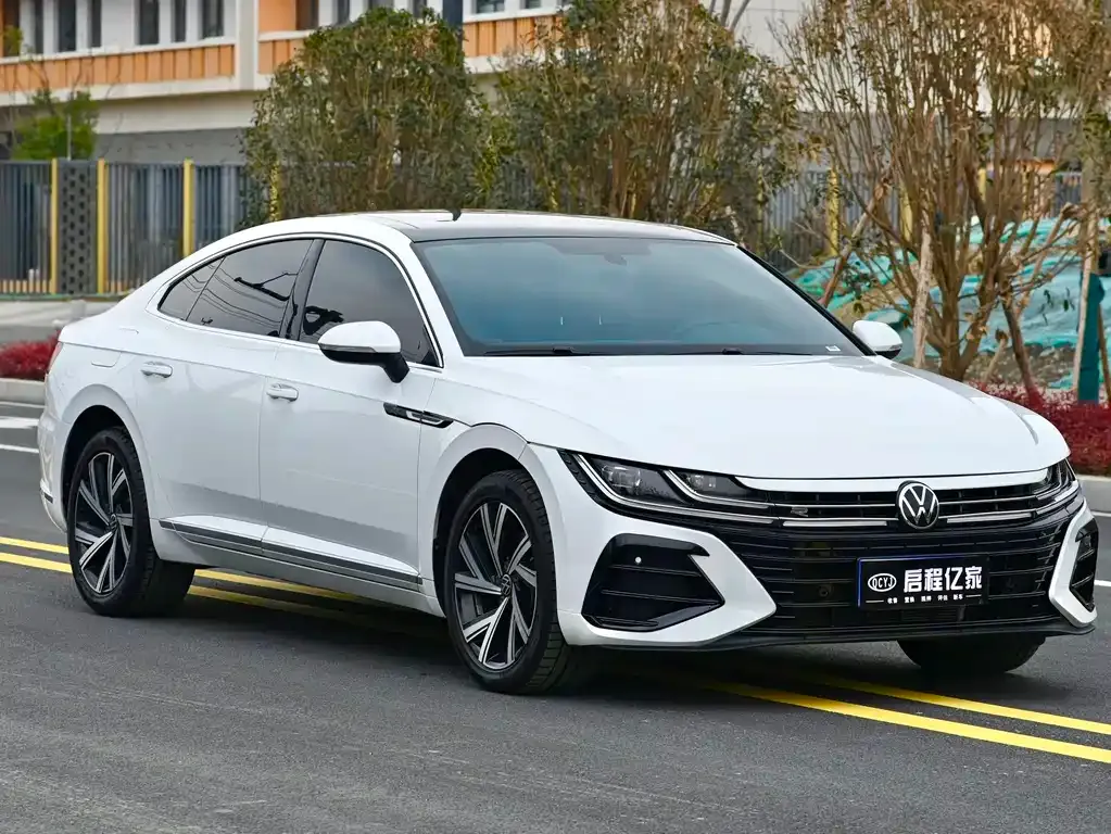Volkswagen CC — фото 6