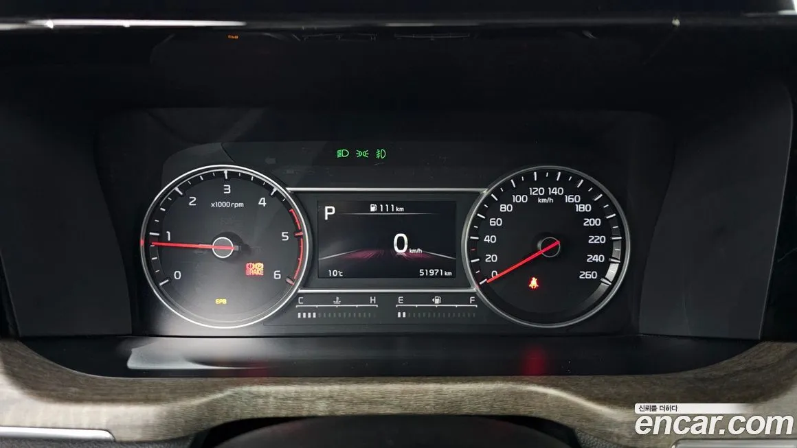 Kia Sorento — фото 7