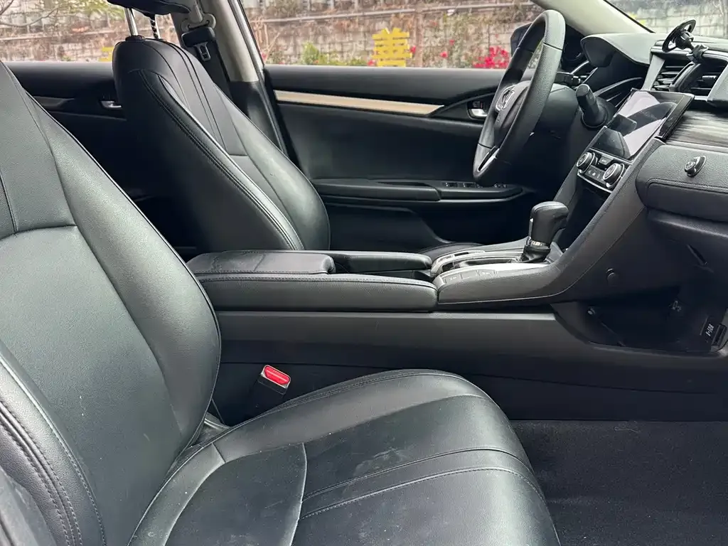 Honda Civic 2021 из CN, фото 8