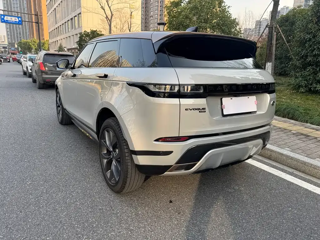 Land Rover Evoque — фото 8