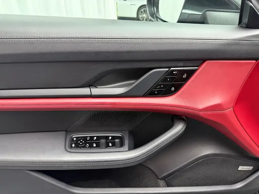 Porsche Taycan 2021 из CN, фото 3