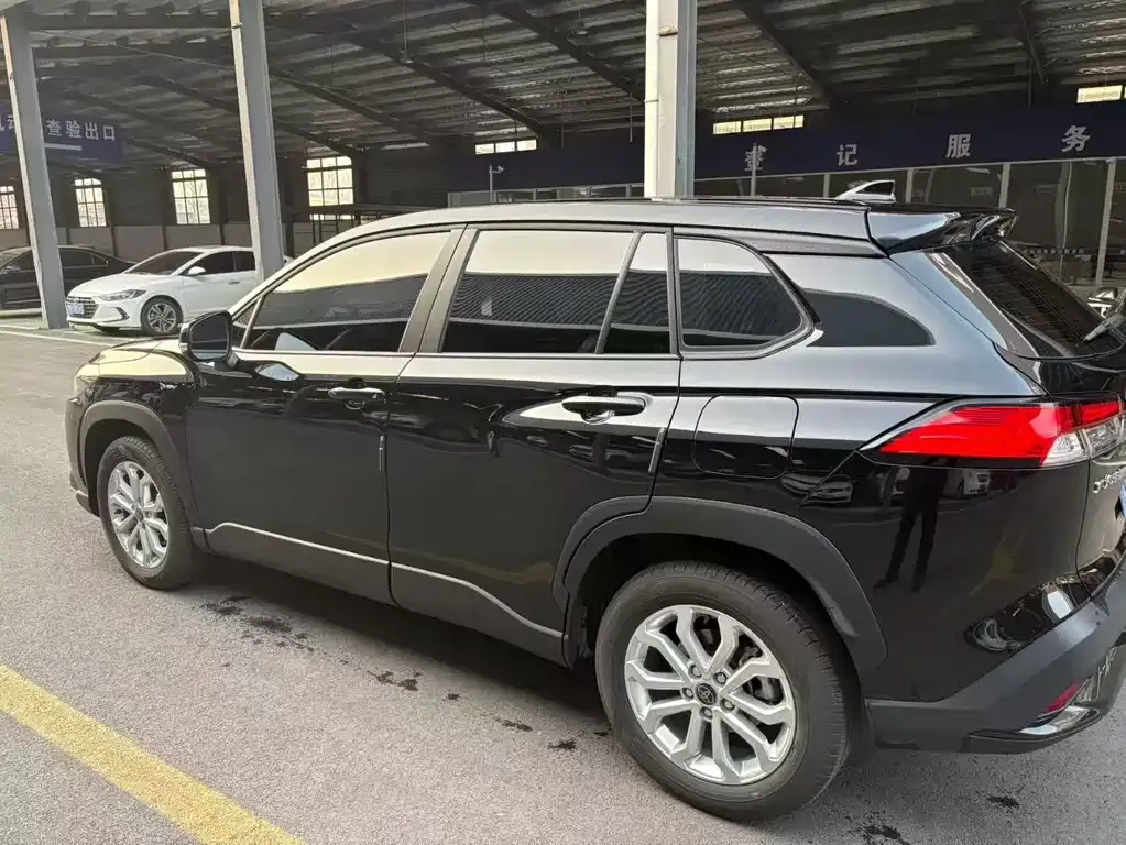 Toyota Frontlander 2024 из CN, фото 5