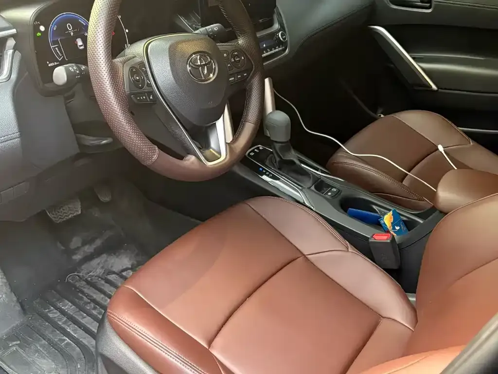 Toyota Frontlander 2024 из CN, фото 4