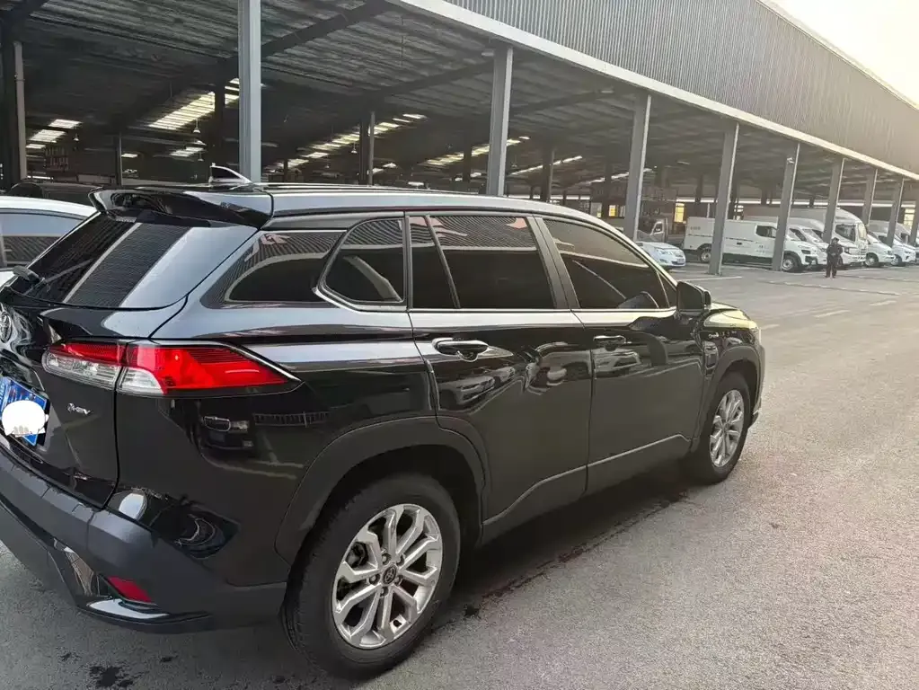 Toyota Frontlander 2024 из CN, фото 9
