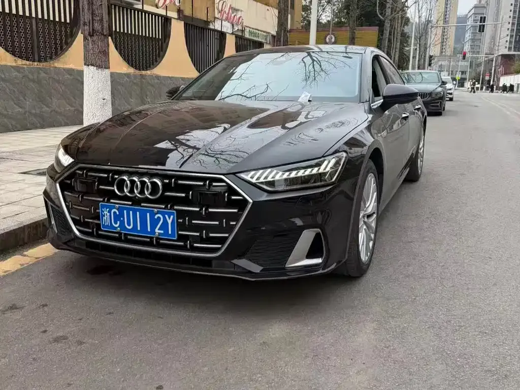 Audi A7L 2024 из CN, фото 1