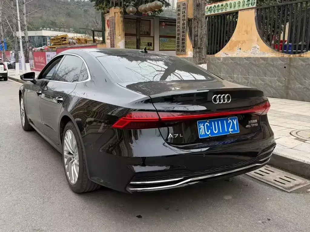 Audi A7L 2024 из CN, фото 10