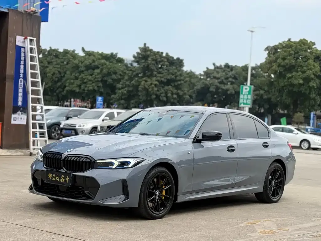 BMW 3 Series 2023 из CN, фото 1