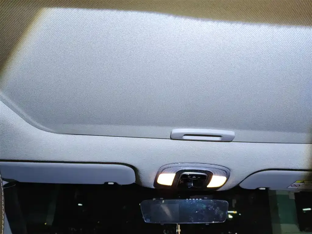 Hyundai Elantra — фото 6