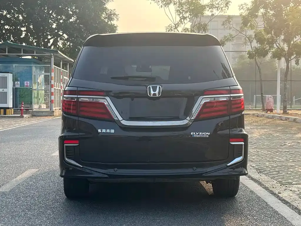 Honda Elysion — фото 5
