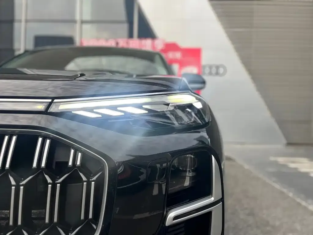 Audi Q6 2025 из CN, фото 2