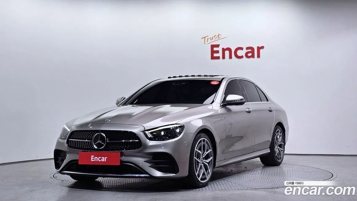 Mercedes-Benz E-Class — фото 1