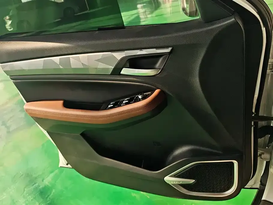 Geely Vision X6 2024 из CN, фото 8
