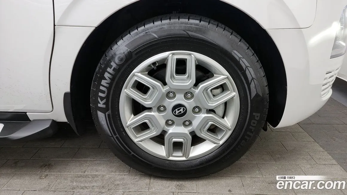 Hyundai Staria — фото 6