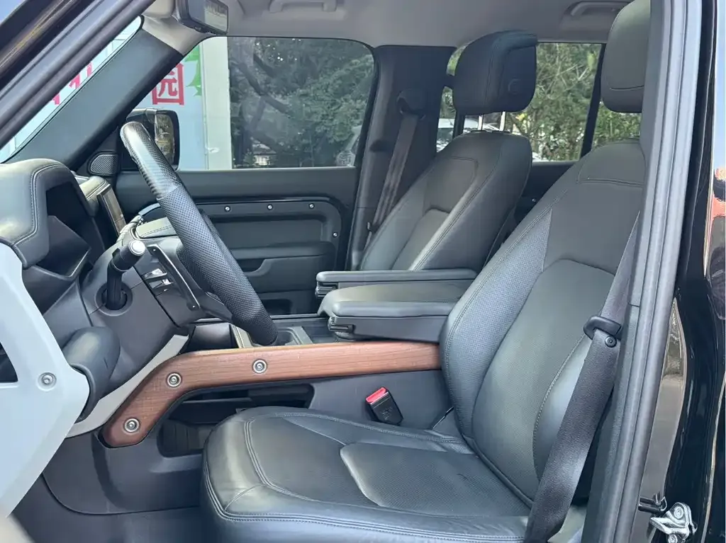 Land Rover Defender 2024 из CN, фото 6