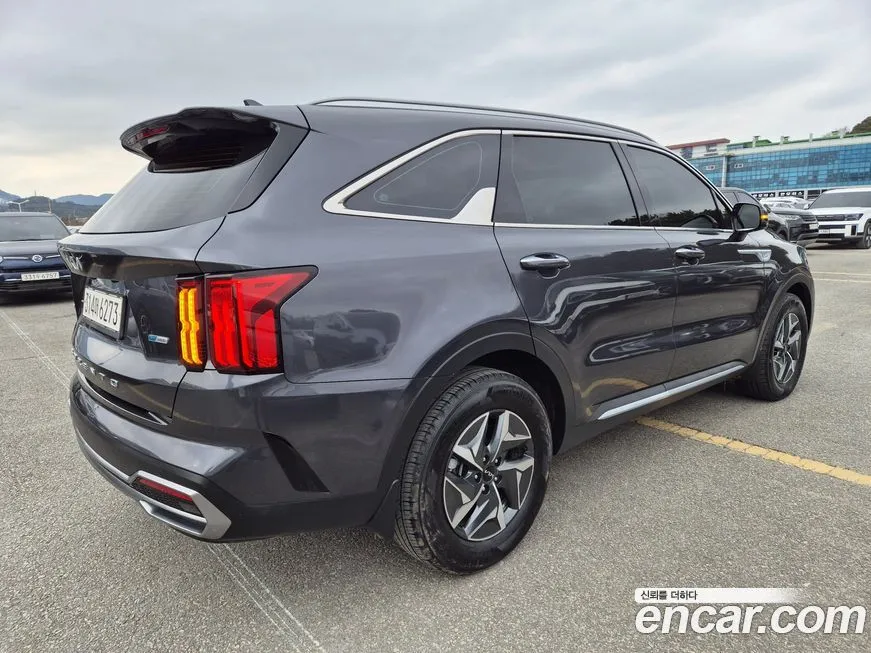 Kia Sorento — фото 6