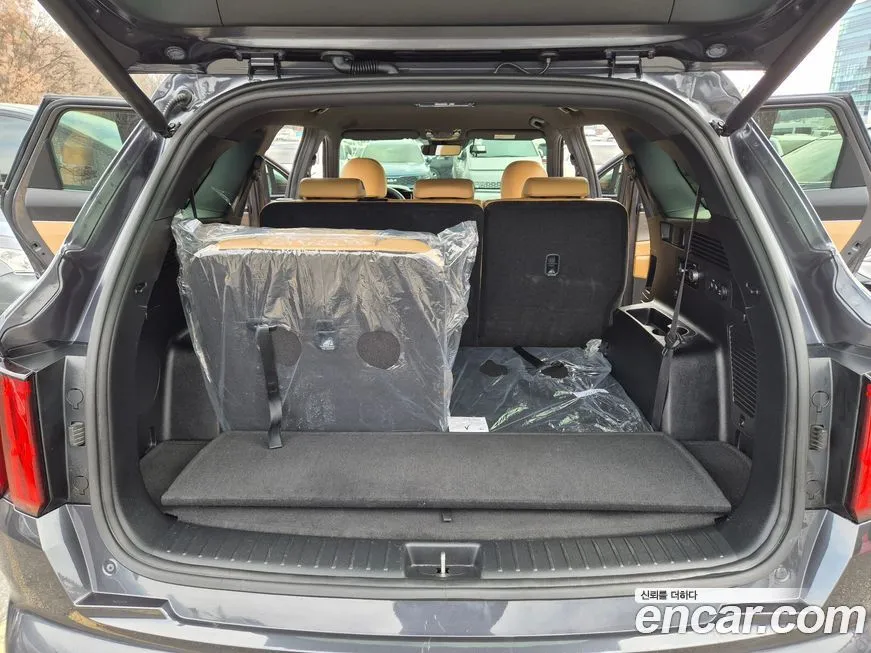 Kia Sorento — фото 9