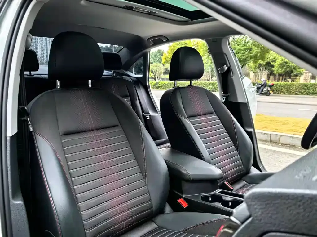 Volkswagen Lavida 2024 из CN, фото 7