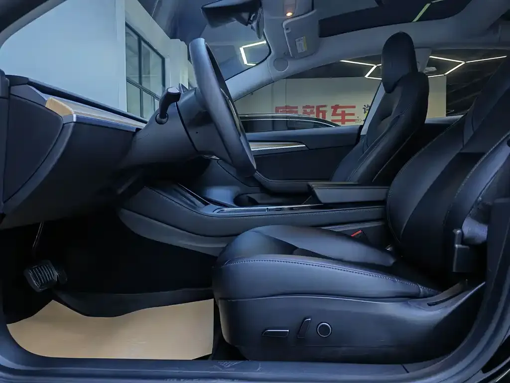 Tesla Model 3 2022 из CN, фото 3