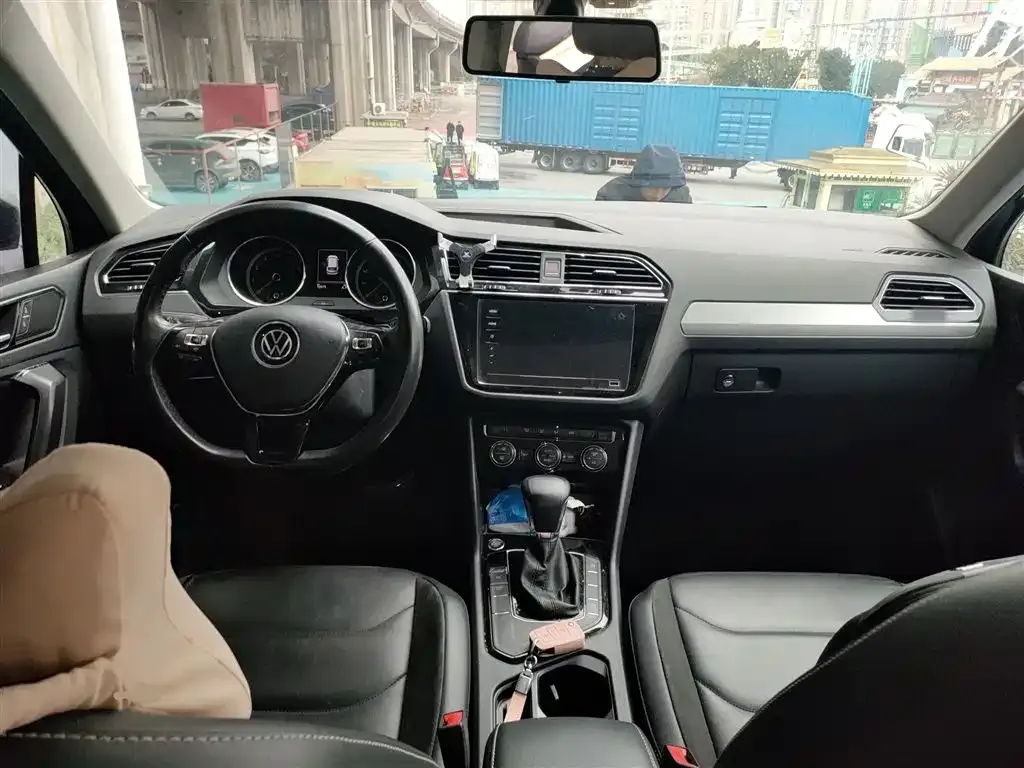 Volkswagen Tiguan L 2021 из CN, фото 2