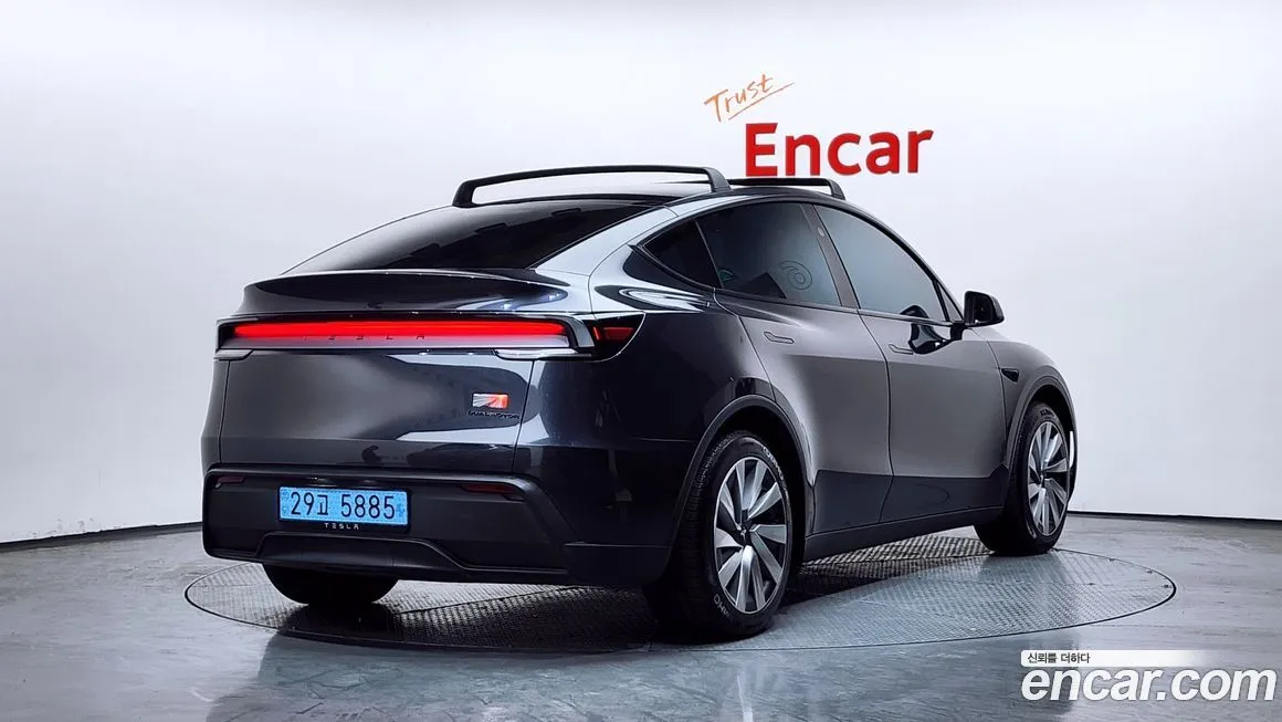 Tesla Model Y 2025 из KR, фото 6