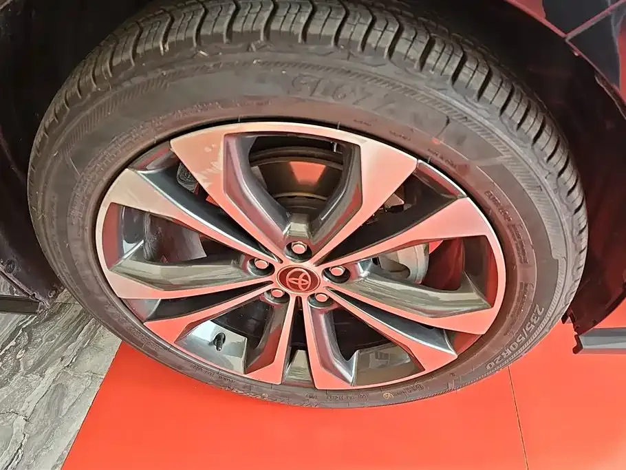 Toyota Granvia 2023 из CN, фото 6