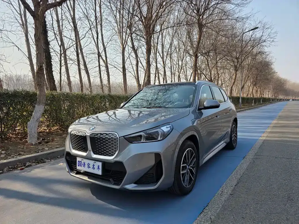BMW iX1 2024 из CN, фото 1