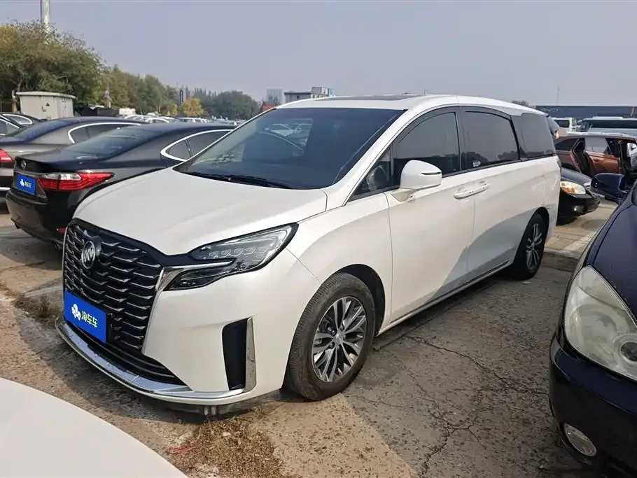 Buick GL8 2023 из CN, фото 1