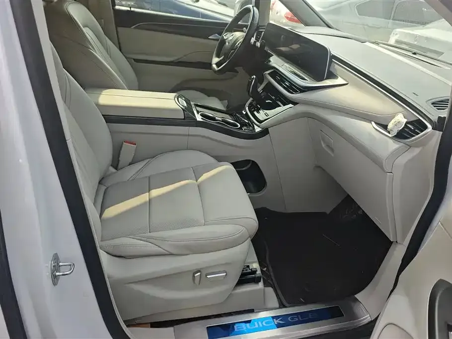 Buick GL8 2023 из CN, фото 6