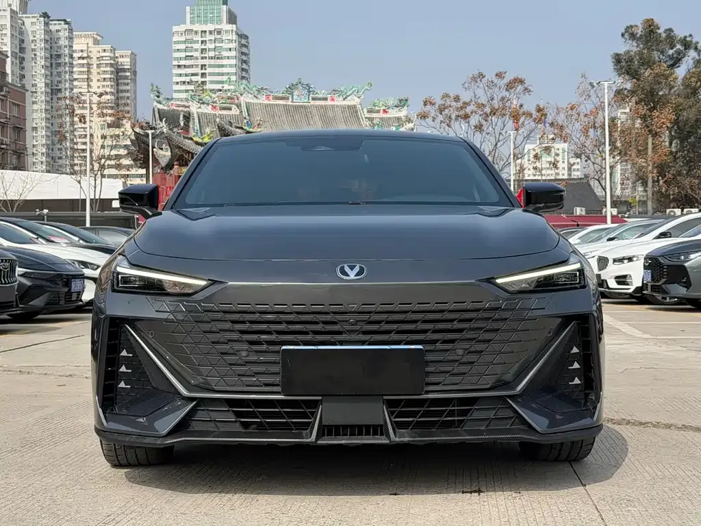 Changan UNI-V 2024 из CN, фото 2