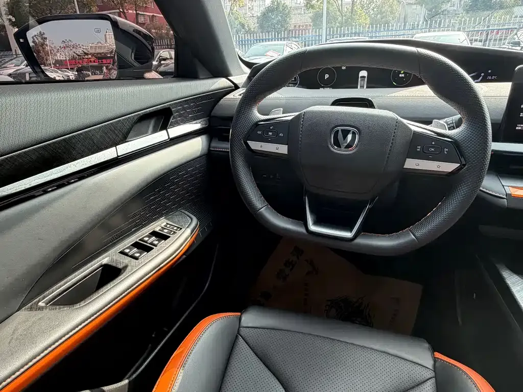Changan UNI-V 2024 из CN, фото 5