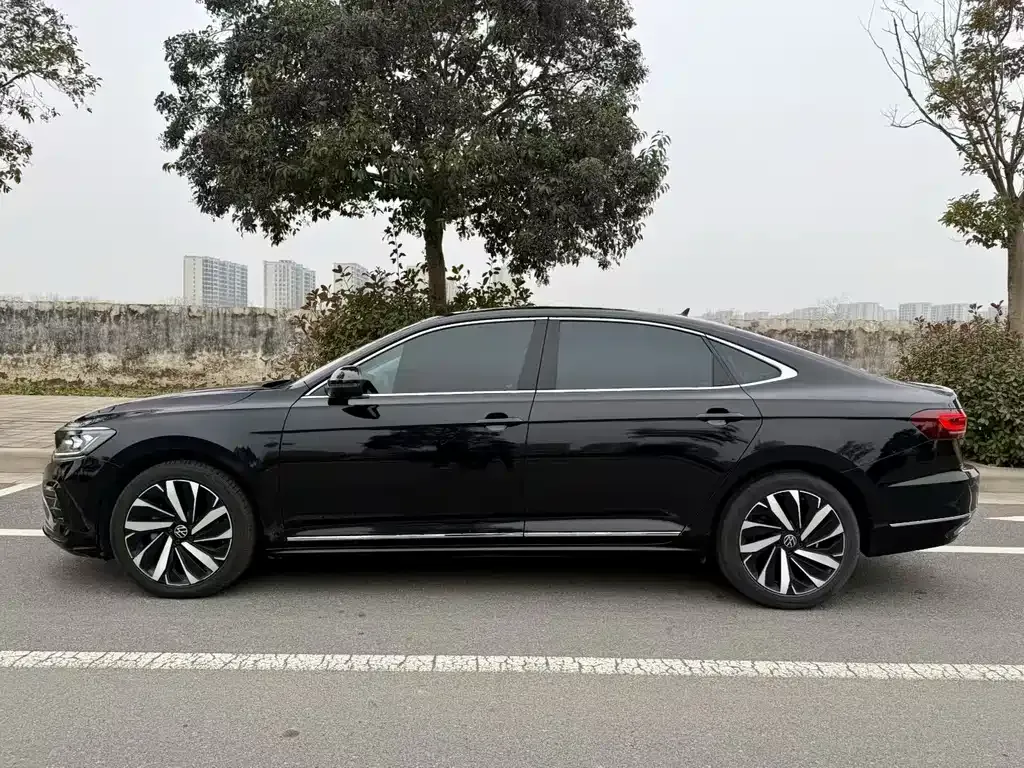 Volkswagen Passat 2022 из CN, фото 4