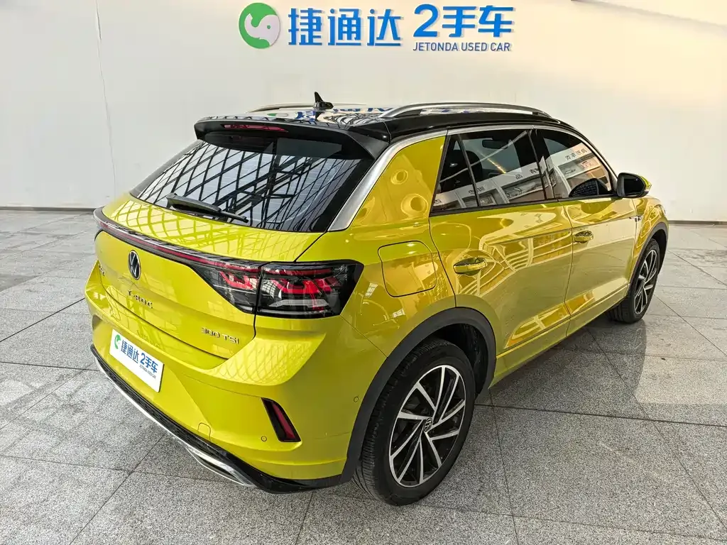Volkswagen T-Roc — фото 9