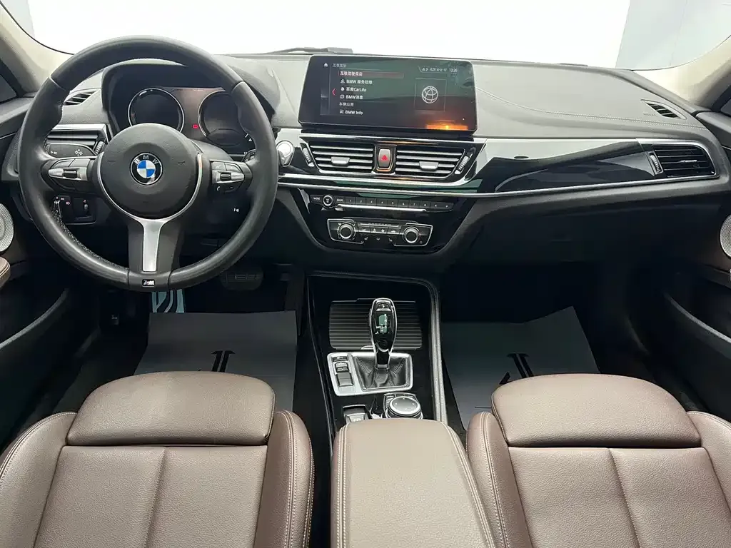 BMW 1 Series 2023 из CN, фото 9