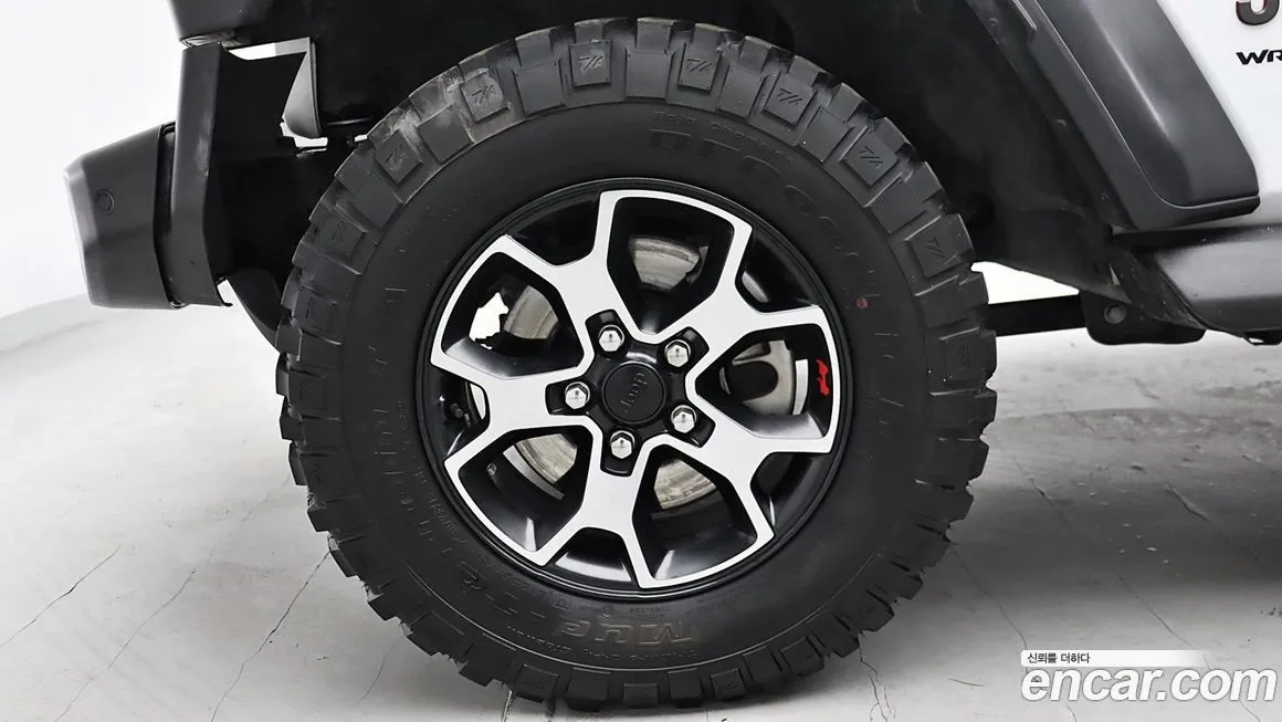 Jeep Wrangler 2022 из KR, фото 9