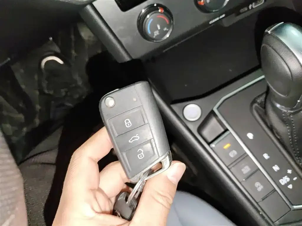 Volkswagen Lavida 2024 из CN, фото 2