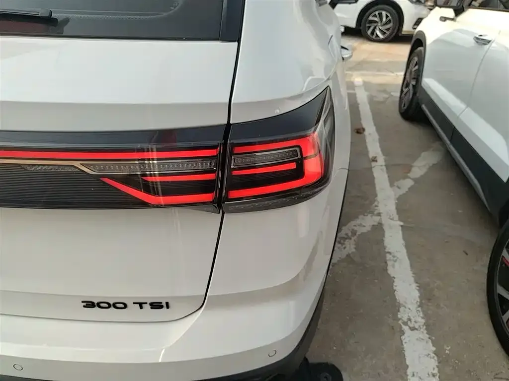 Volkswagen Tharu 2024 из CN, фото 4