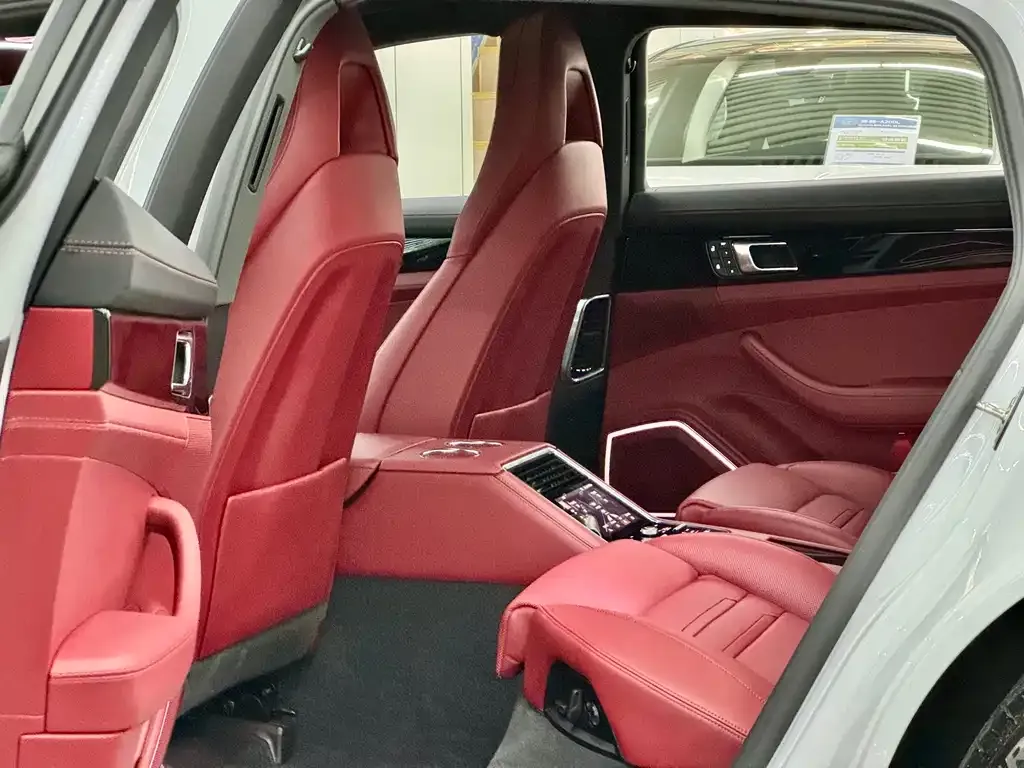 Porsche Panamera 2023 из CN, фото 2