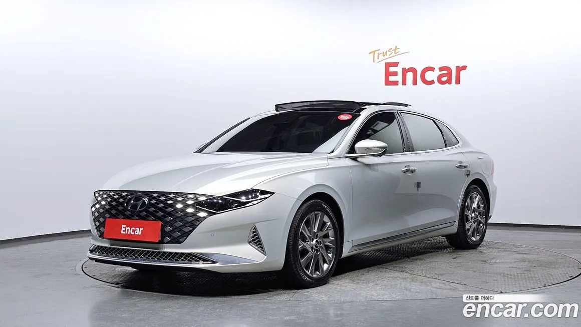 Hyundai Grandeur — фото 1