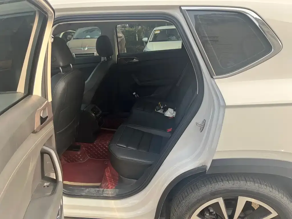 Volkswagen Tharu 2023 из CN, фото 9