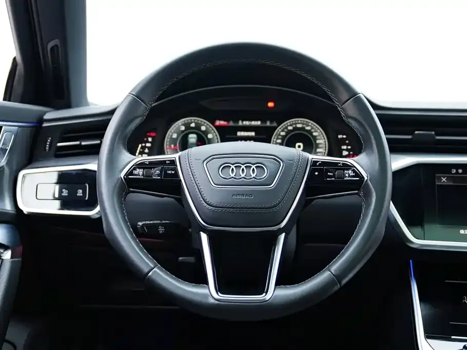 Audi A6L — фото 3