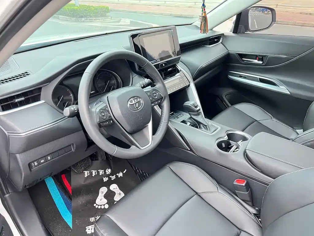 Toyota Harrier 2022 из CN, фото 5