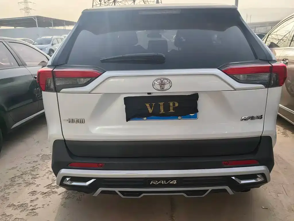 Toyota RAV4 2022 из CN, фото 3