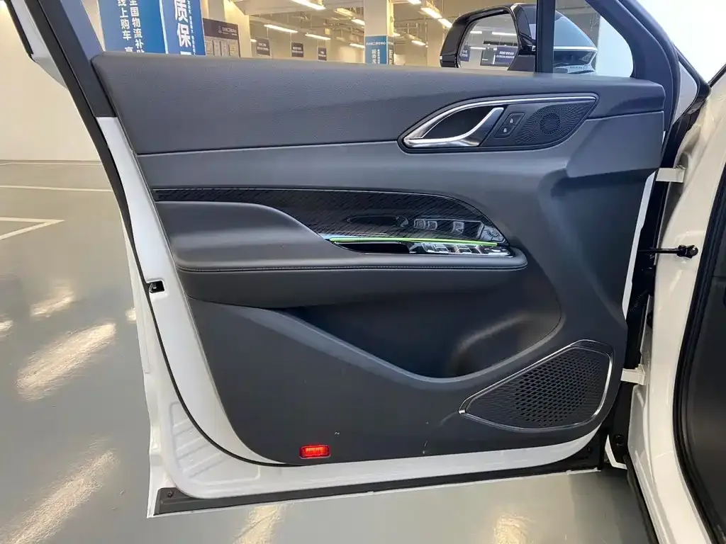 Hongqi HS3 PHEV 2026 из CN, фото 10