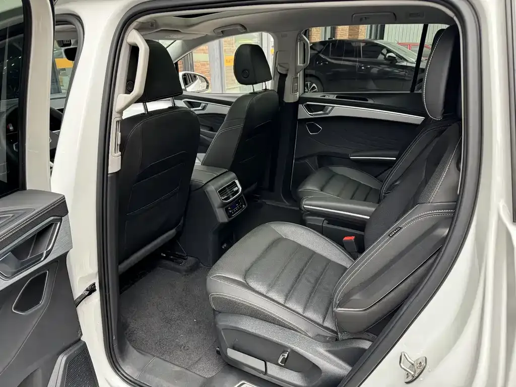 Volkswagen Talagon 2023 из CN, фото 8